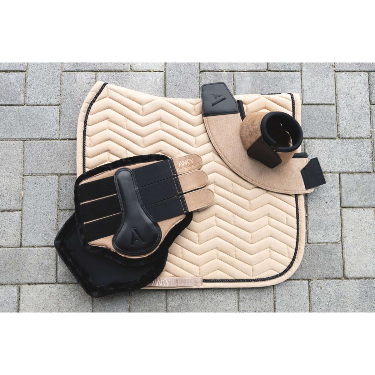 ANKY Sottosella AW25 Suede Dressage Amphora ANKY Sottosella AW25 Suede Dressage Amphora