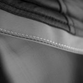 FlyGuard Maschera per Mosche Pro Fine Mesh con Foro per Orecchio & Frange Nasali Jet FlyGuard Maschera per Mosche Pro Fine Mesh con Foro per Orecchio & Frange Nasali Jet