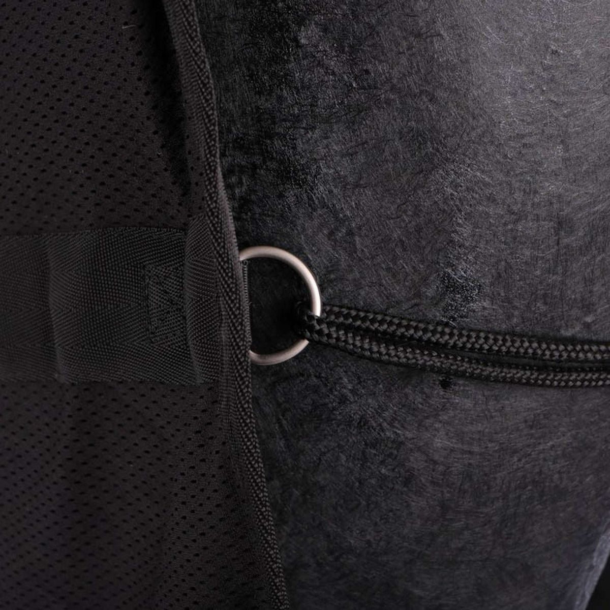 Back on Track Coperta a Rete Nero