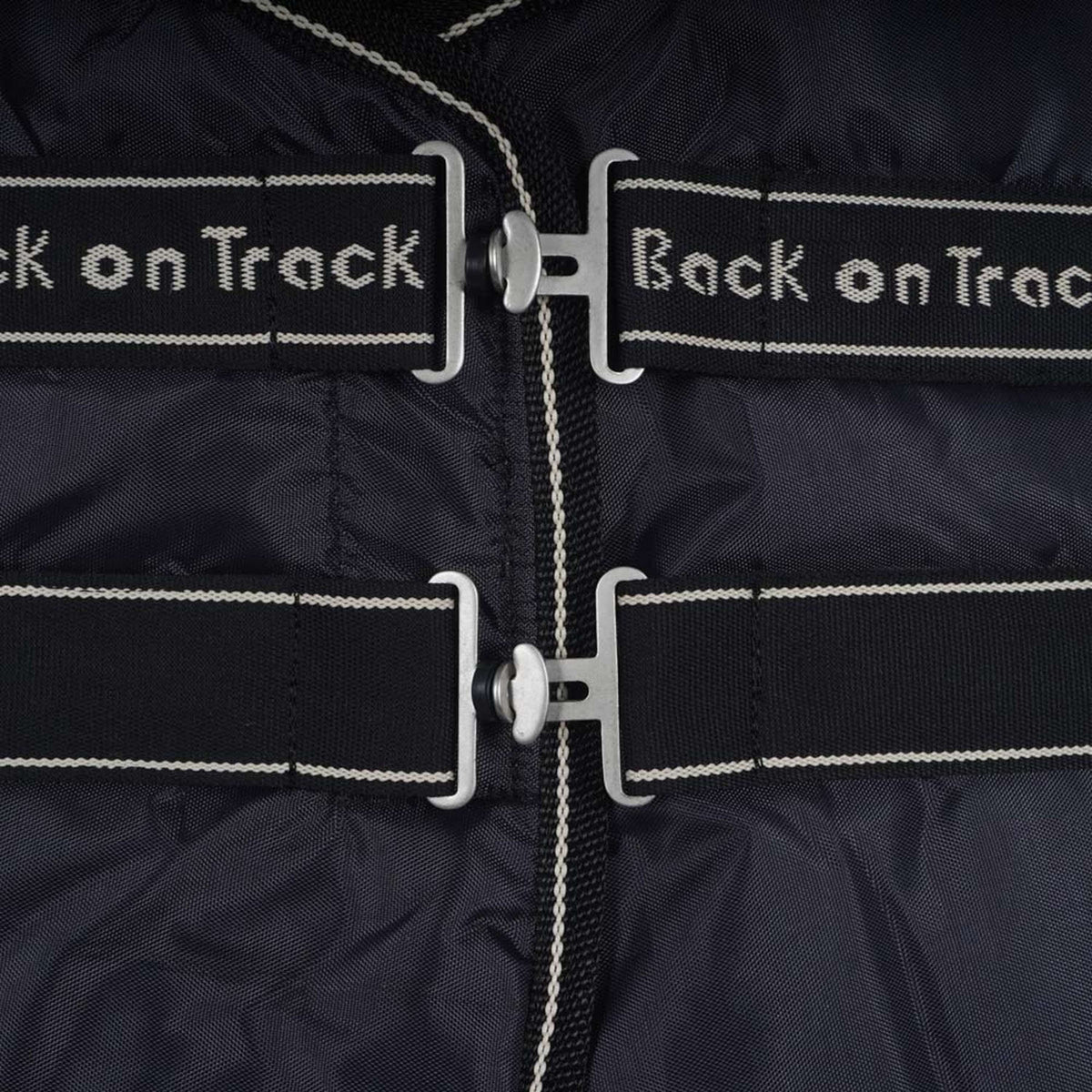 Back on Track Coperta da scuderia Millie Nero