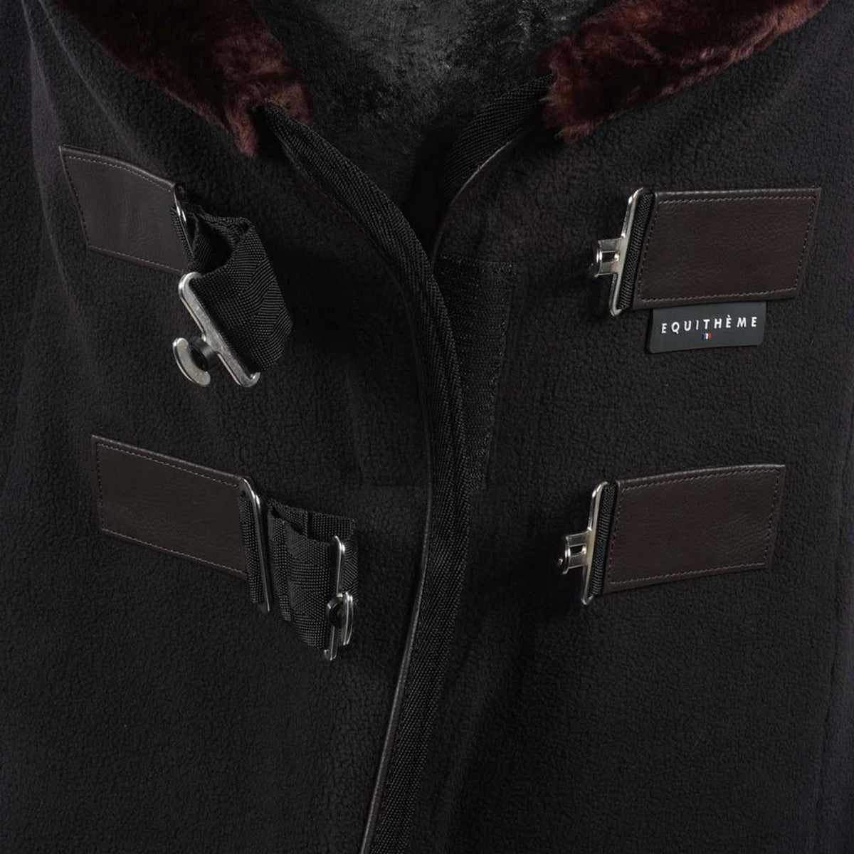 EQUITHÈME Coperta in Pile Teddy Nero/Marrone