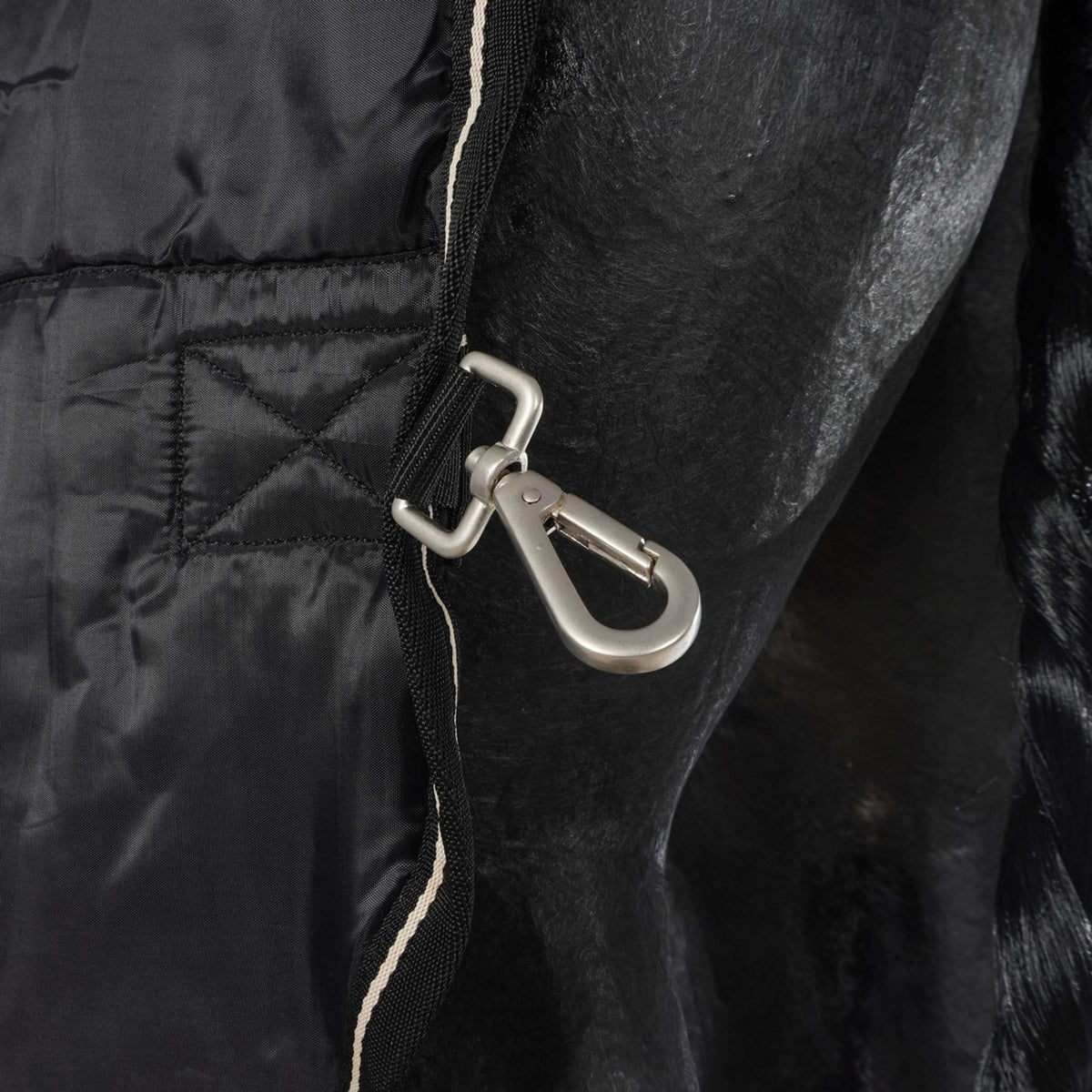 Back on Track Sottocoperta Rhyolite Insulated Liner 200g Nero