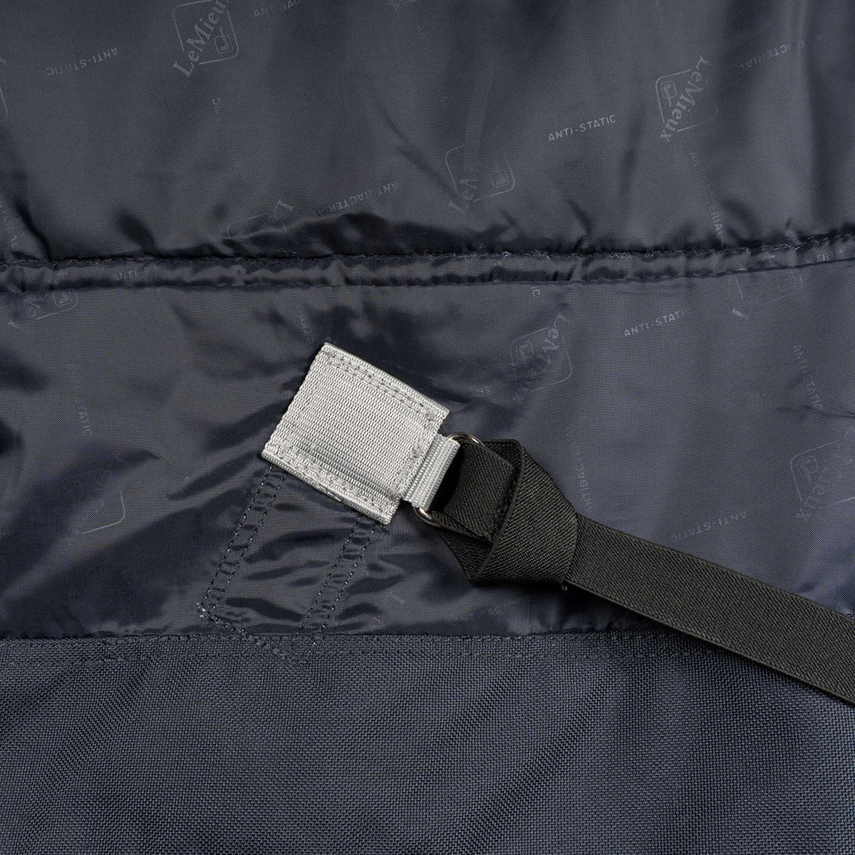 LeMieux Tappeto Arika Storm-Tek Turnout 200 g Navy