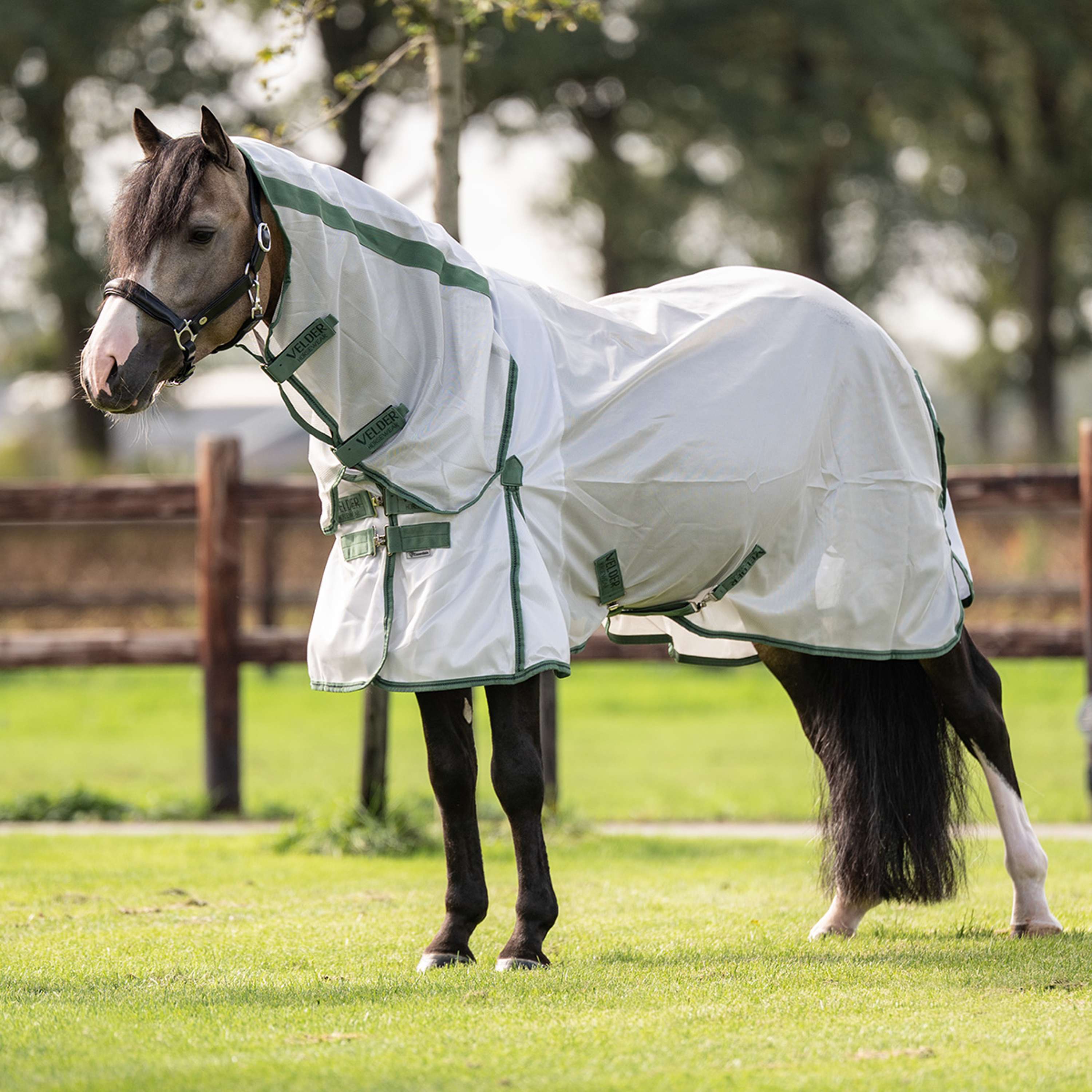 Velder Horsewear Essentials Pony Coperta Antimosche Mesh con collo Argento