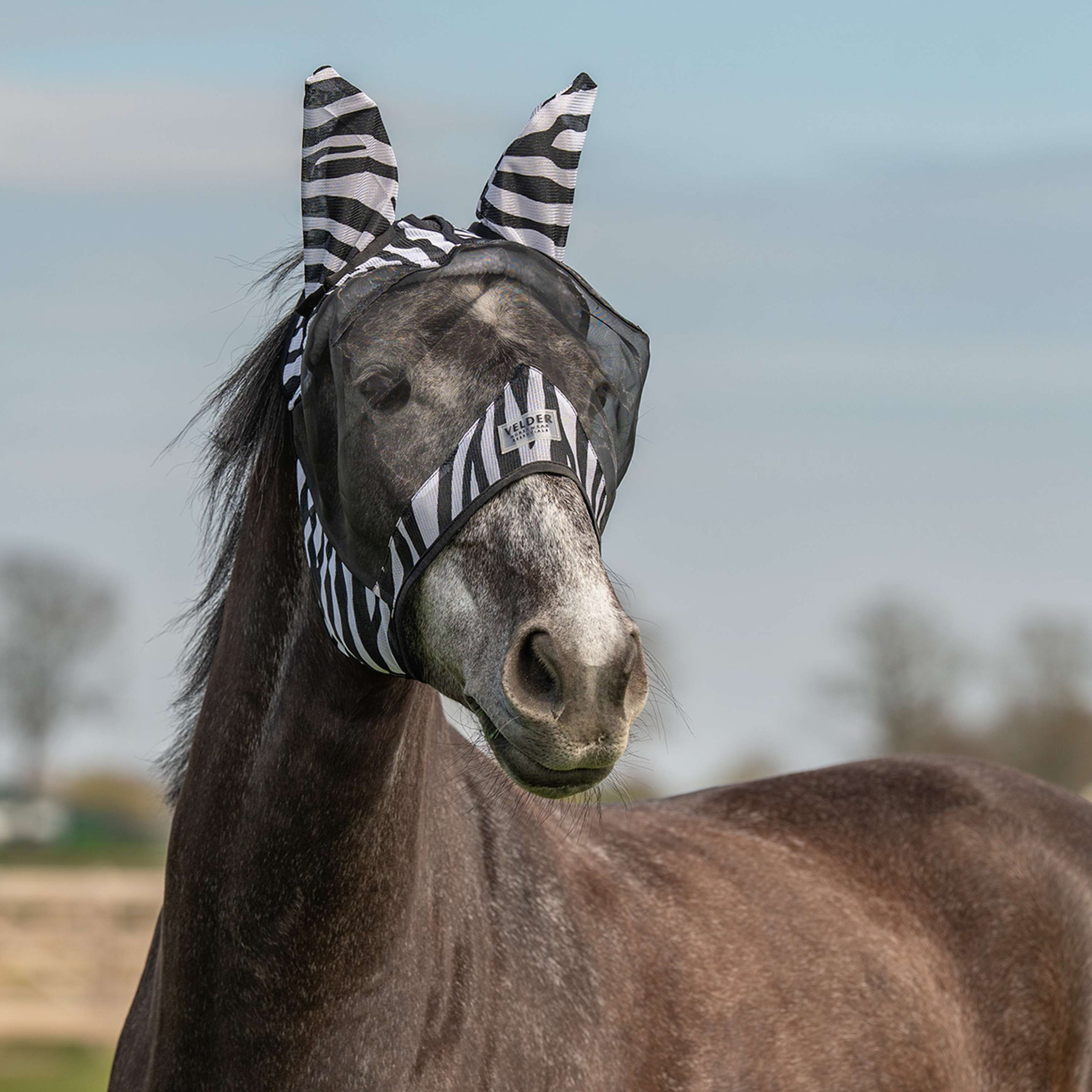 Velder Horsewear Maschera per Mosche Zebra con Orecchie Nero/Bianco