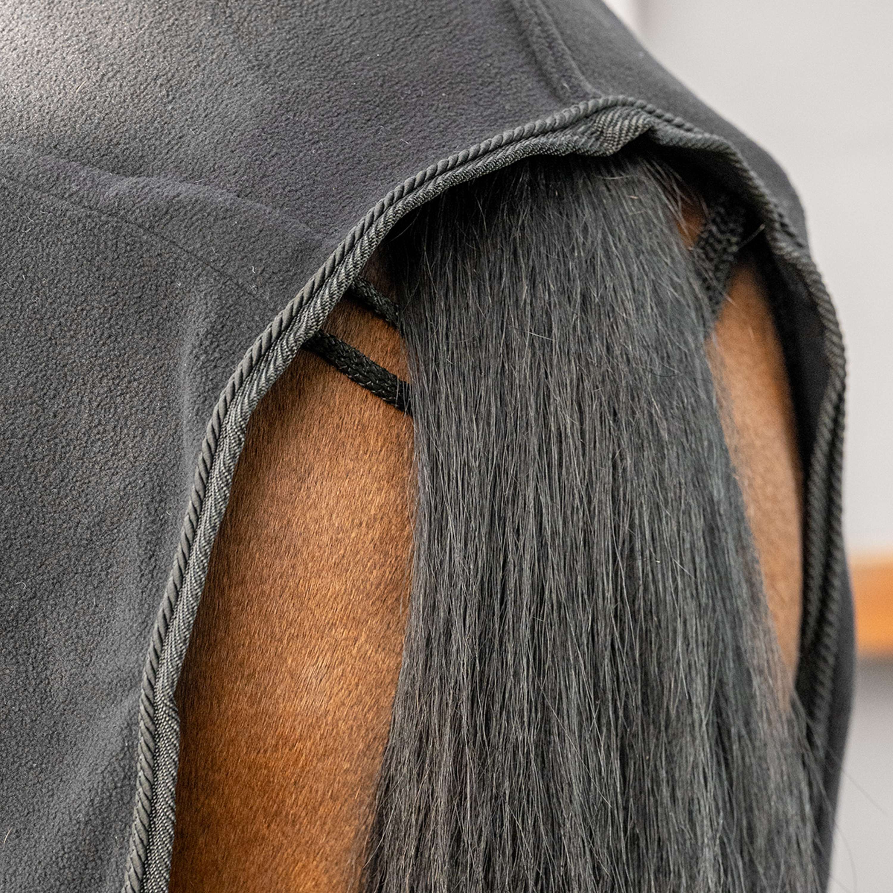 Velder Horsewear Essentials Coperta in Pile Comfy Nero