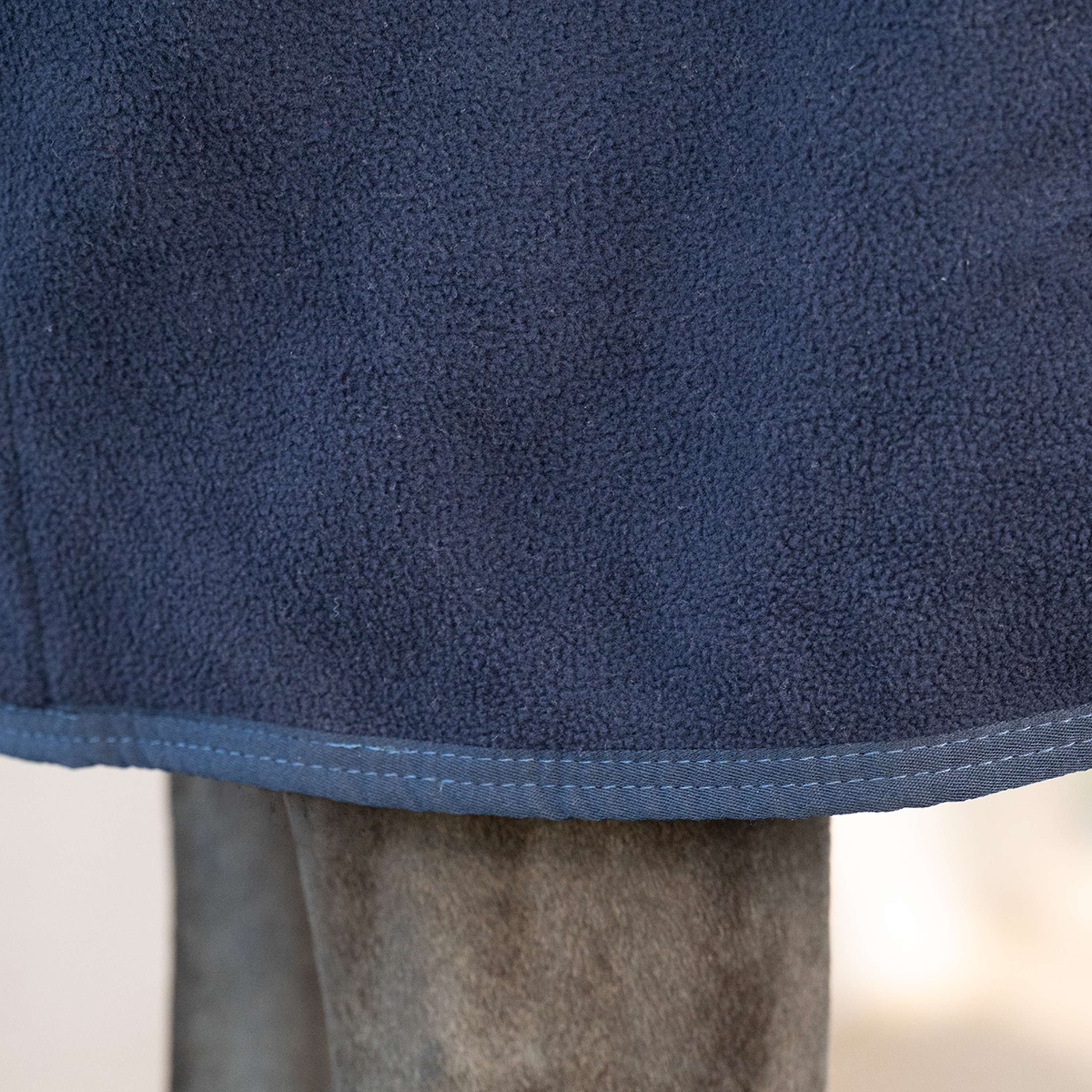 Velder Horsewear Essentials Coperta in Pile Comfy con collo Navy