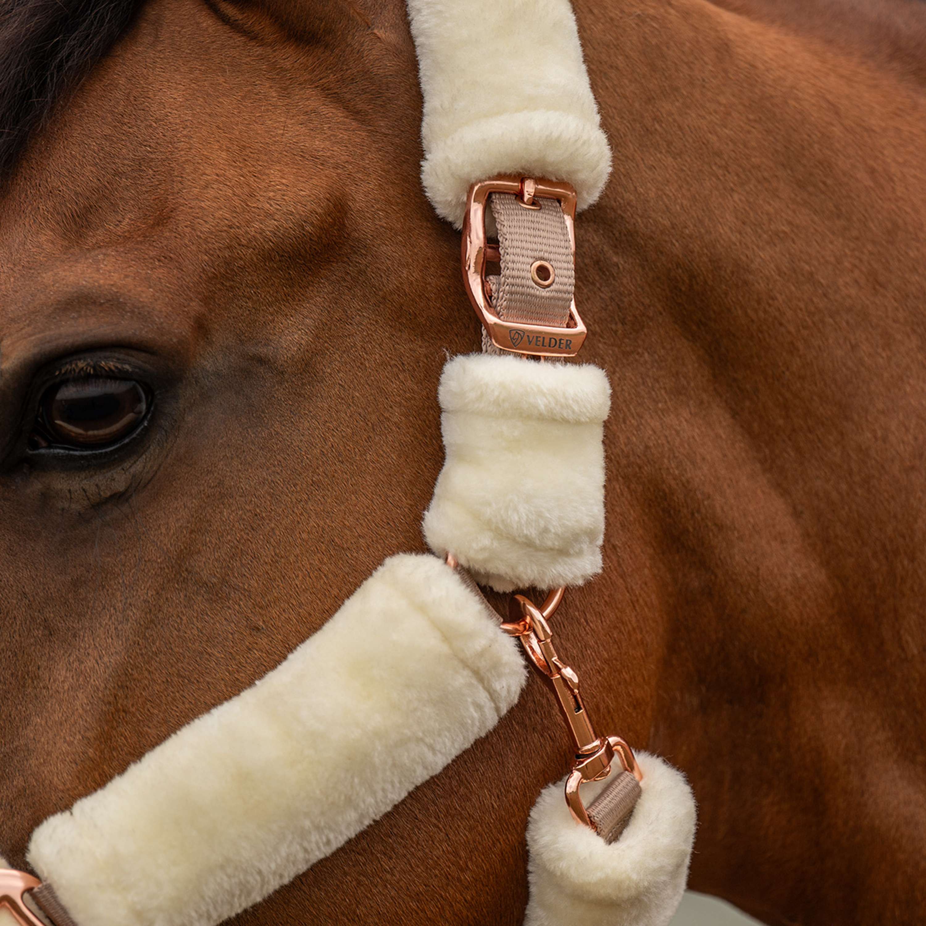 Velder Horsewear Premium Capezzina Comfort Fur Natural/Rosé