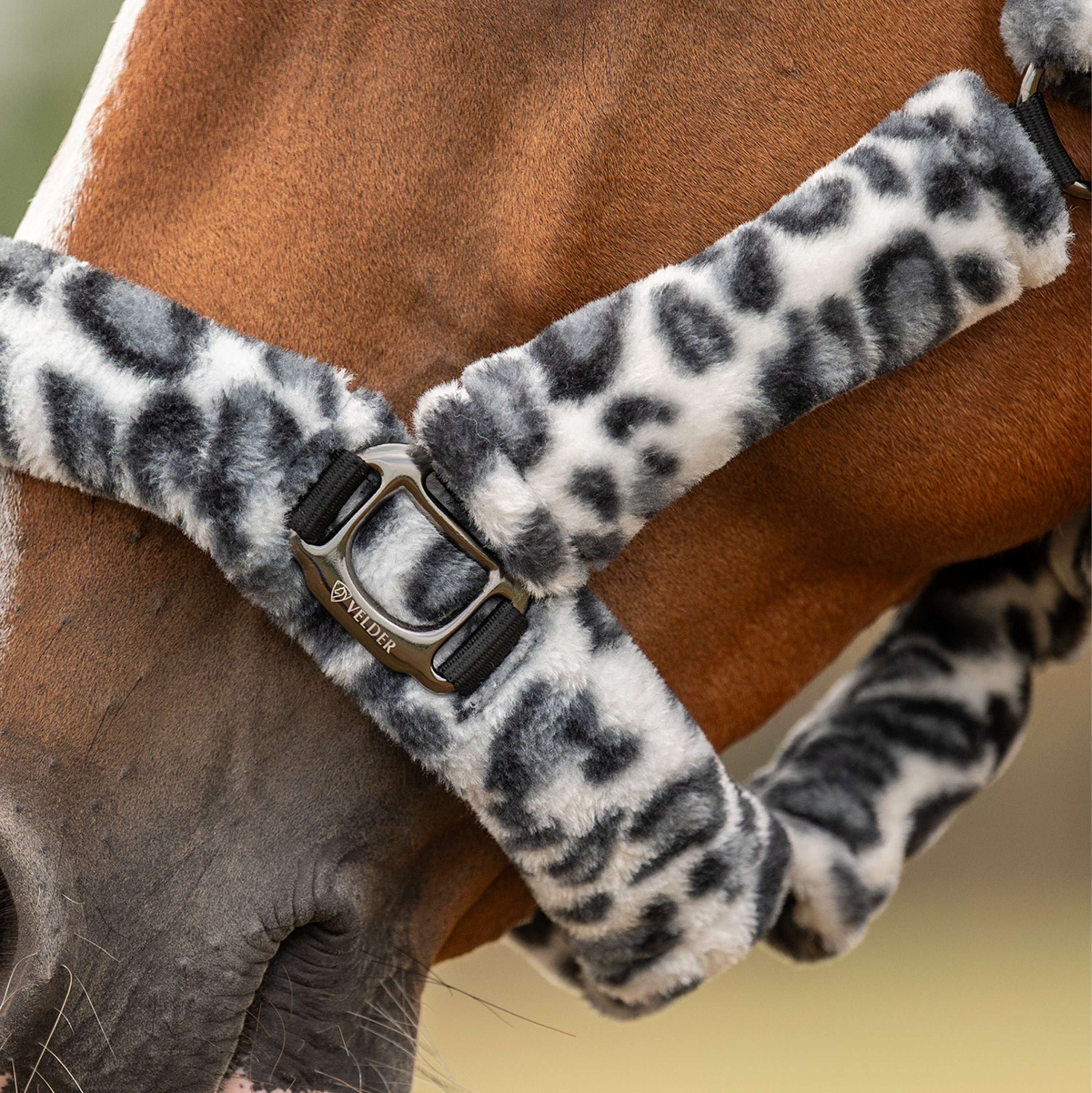Velder Horsewear Premium Capezzina Comfort Fur Snow Leopard Grigio