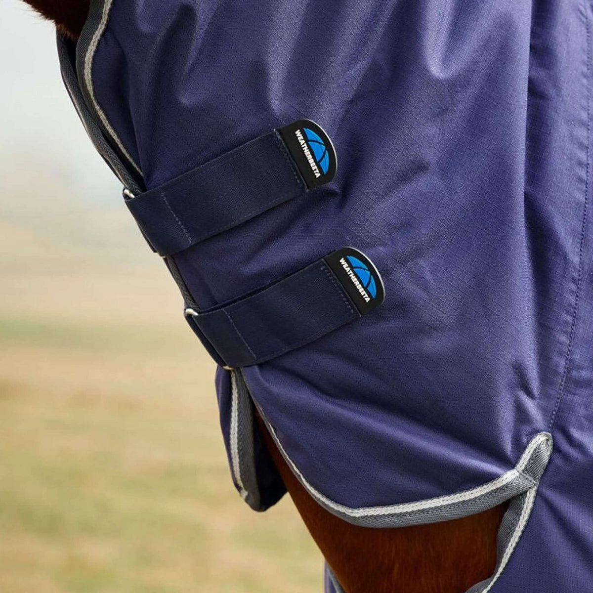 WeatherBeeta ComFiTec Tyro Turnout Combo Neck 50 g Blu marino/Carbone