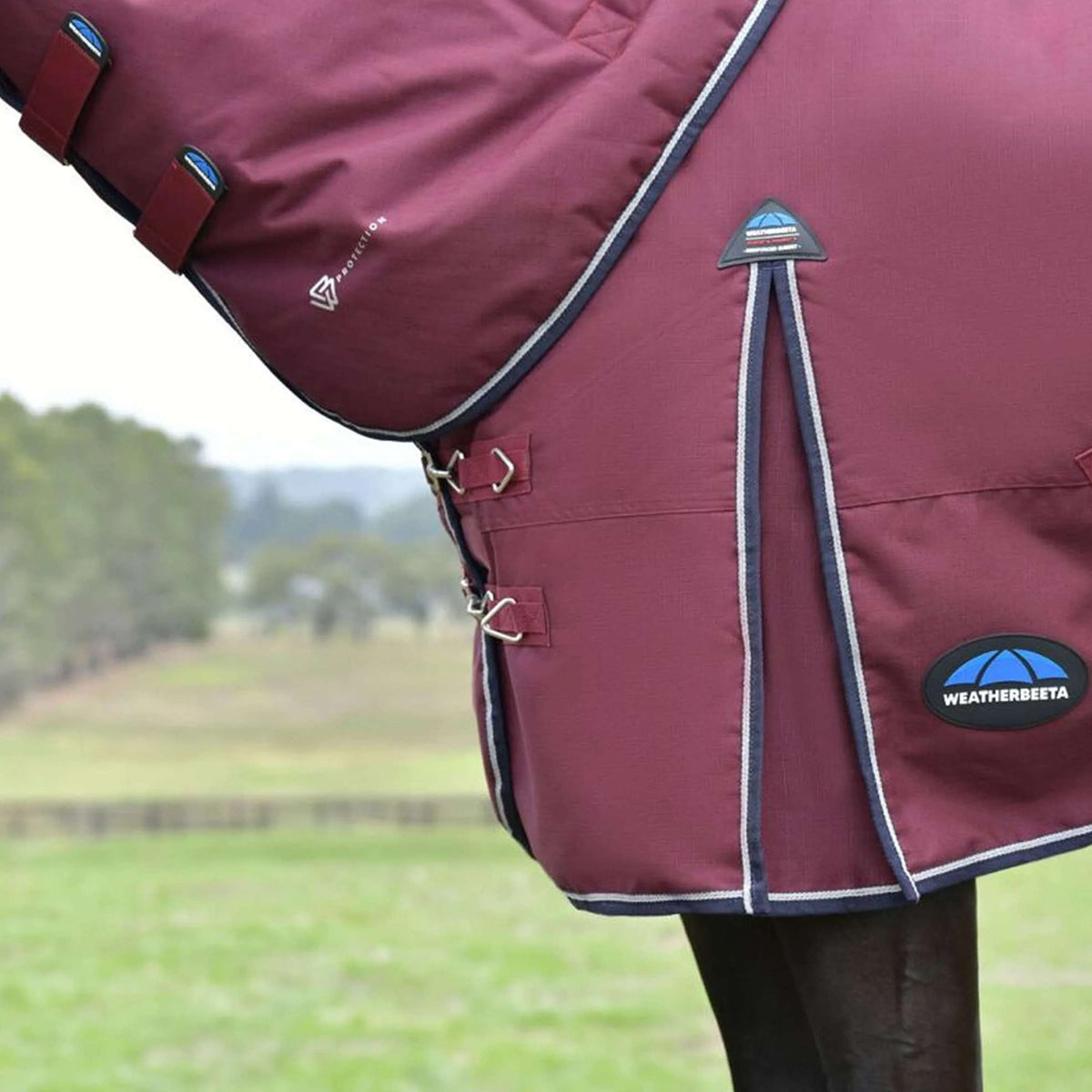 WeatherBeeta ComFiTec Essential Turnout Detach-A-Neck 50 g Borgogna/Marina