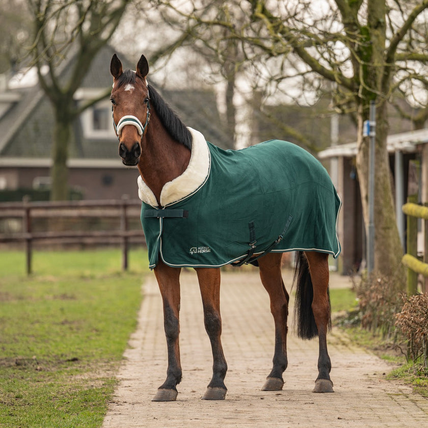 Agradi Horse Coperta in Pile Modern Rosé Fir Green Agradi Horse Coperta in Pile Modern Rosé Fir Green