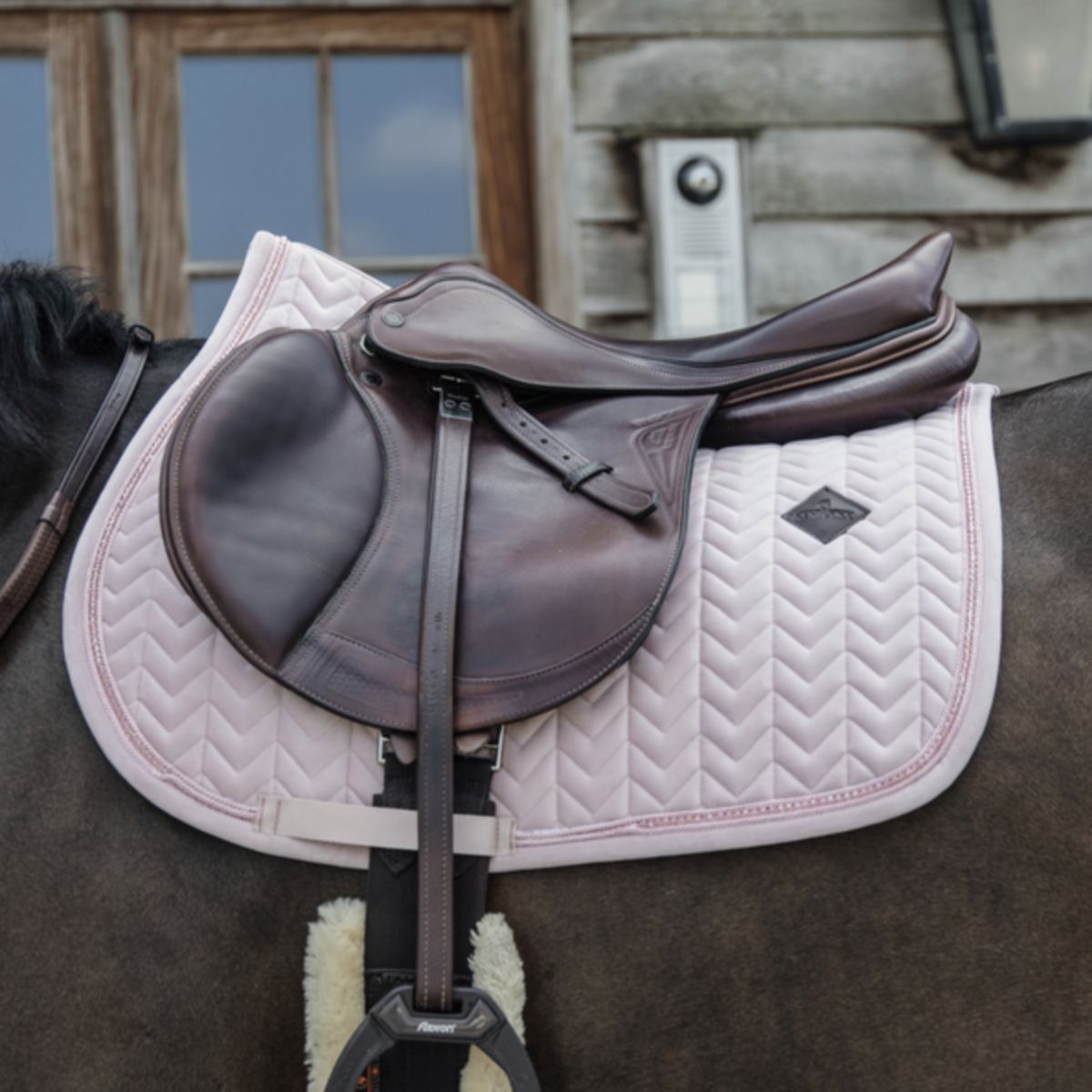 Kentucky Horsewear Sottosella Velvet Pearls Springen Soft Rose