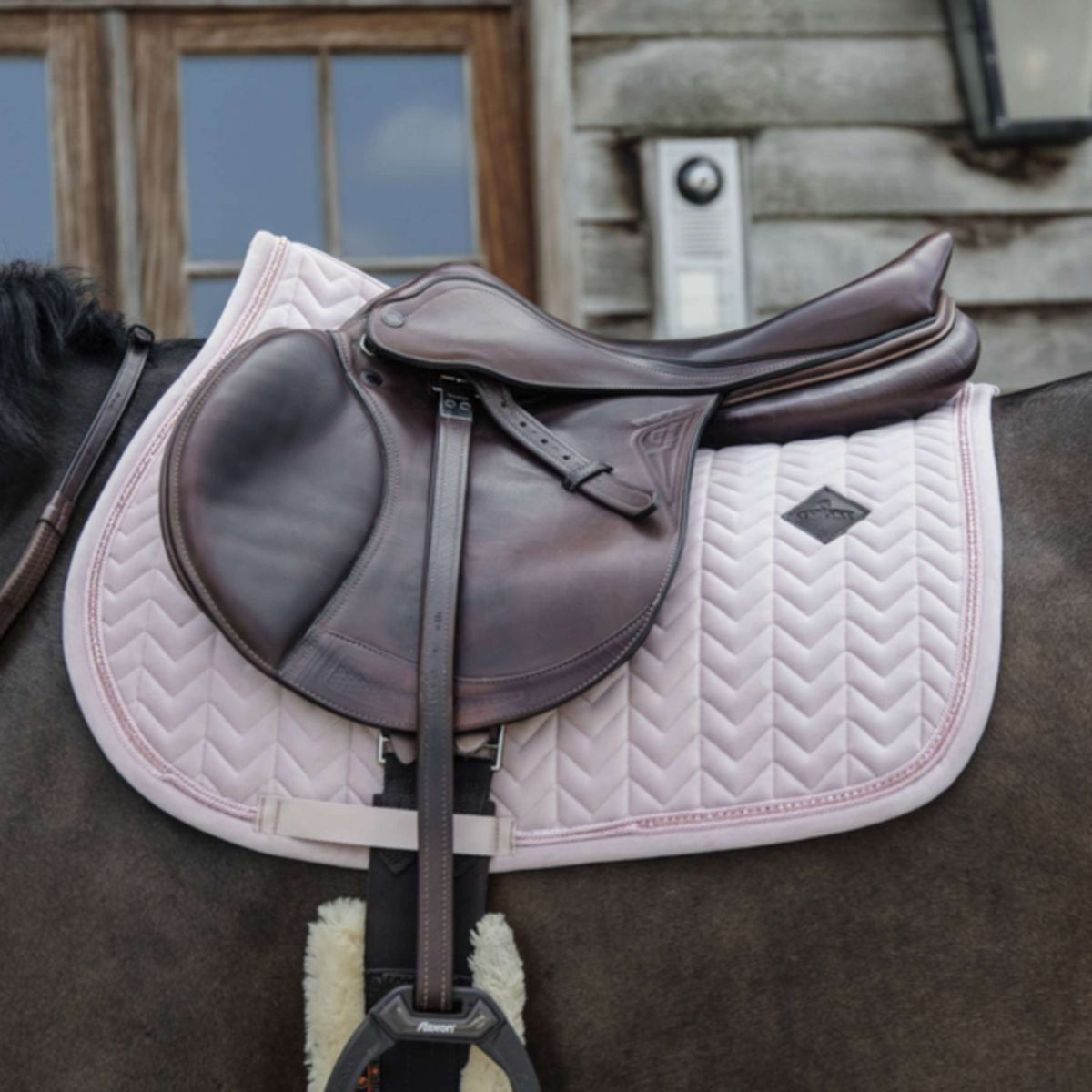 Kentucky Horsewear Sottosella Velvet Pearls Springen Soft Rose