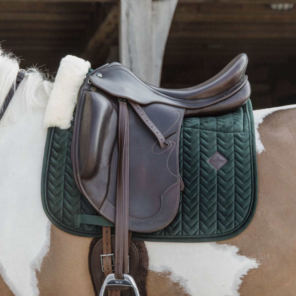 Kentucky Horsewear Sottosella Skin Friendly Velvet Dressage Pine Green