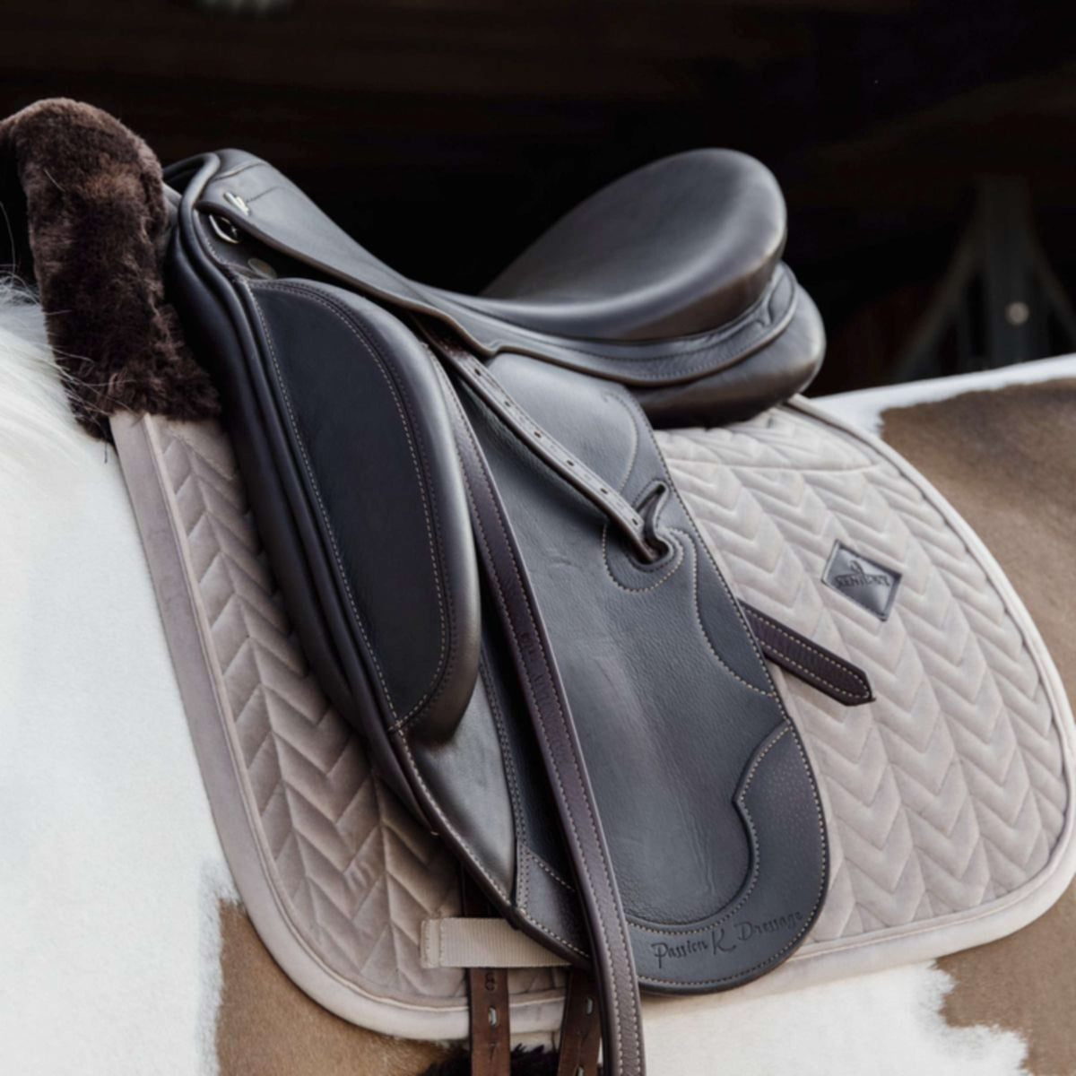 Kentucky Horsewear Sottosella Skin Friendly Velvet Beige