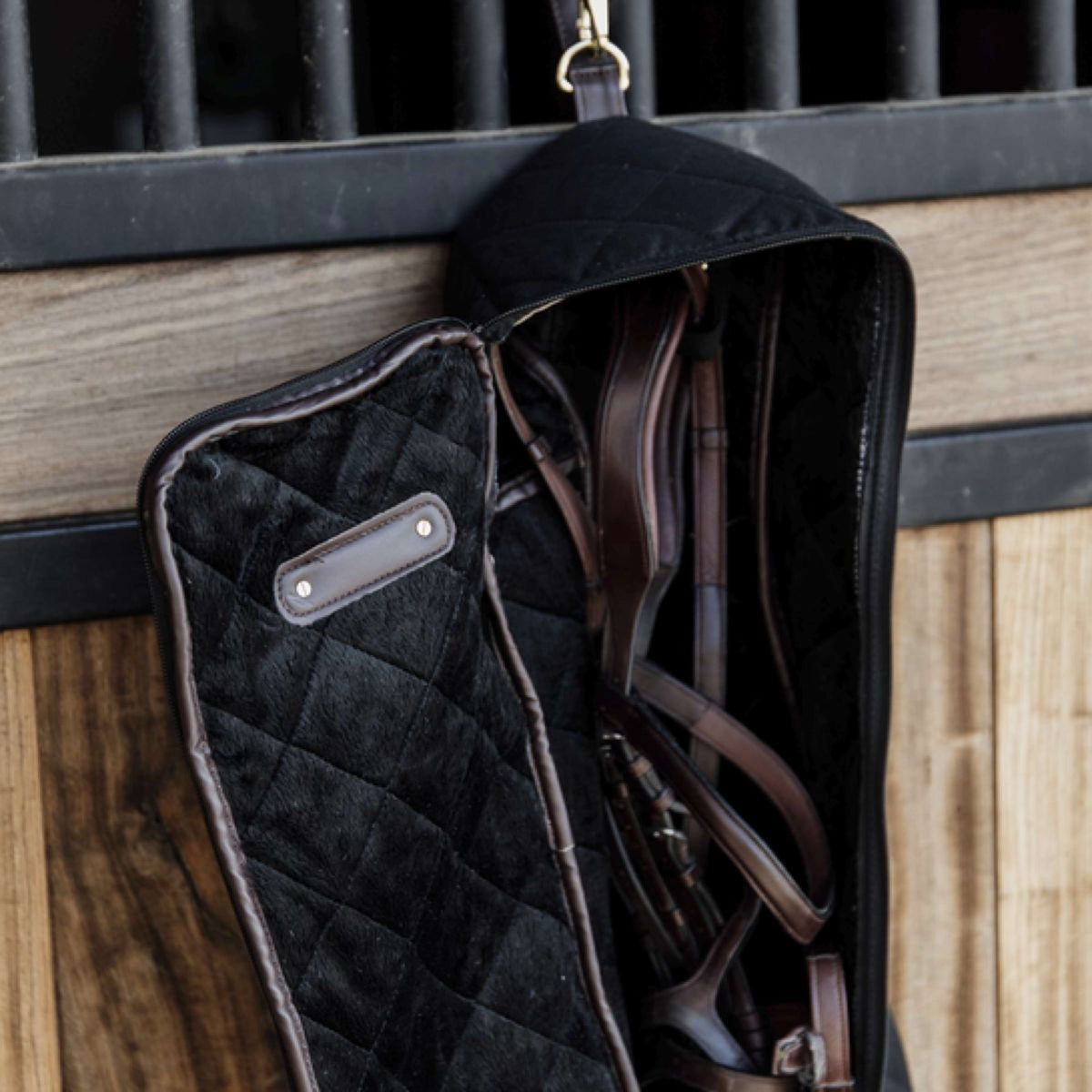 Kentucky Horsewear Borsa per testiera Nero