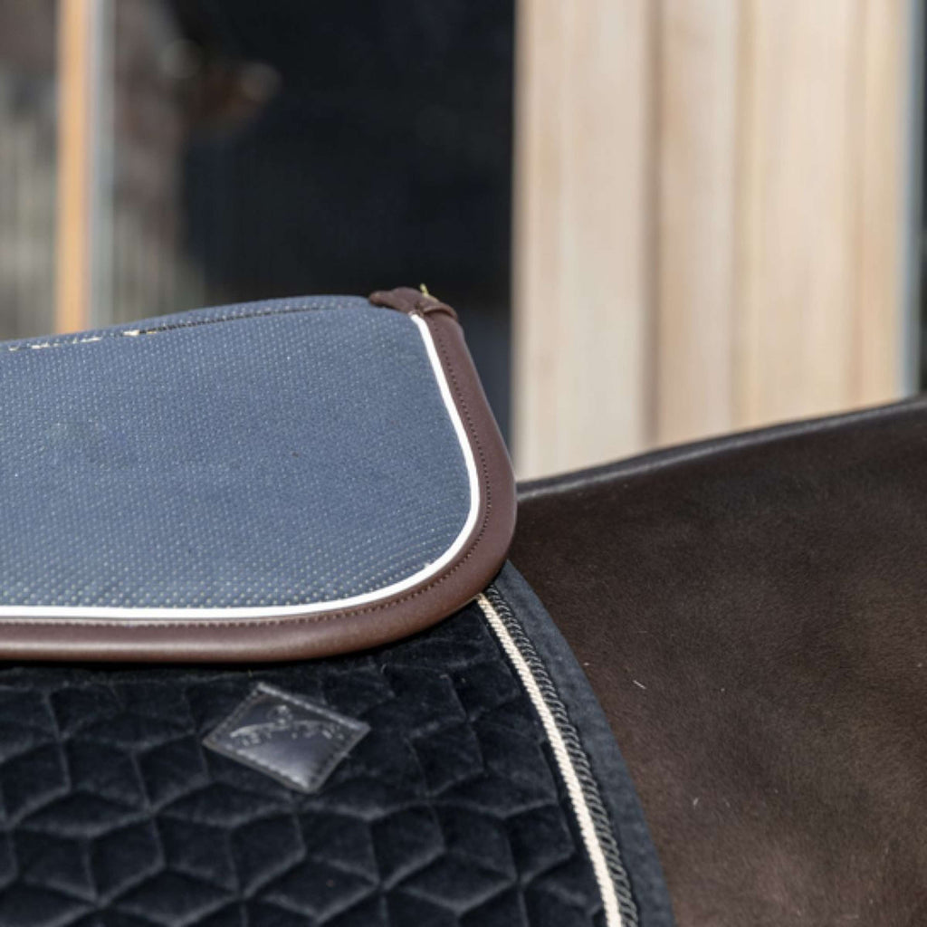 Kentucky Horsewear Sottosella Halfpad Assorbimento anatomico Navy/White/Brown
