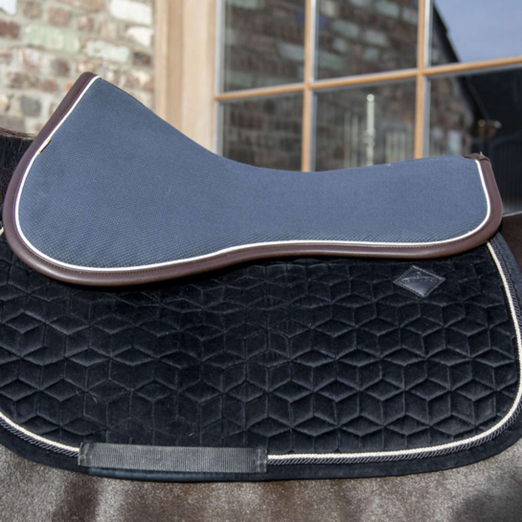 Kentucky Horsewear Sottosella Halfpad Assorbimento anatomico Navy/White/Brown