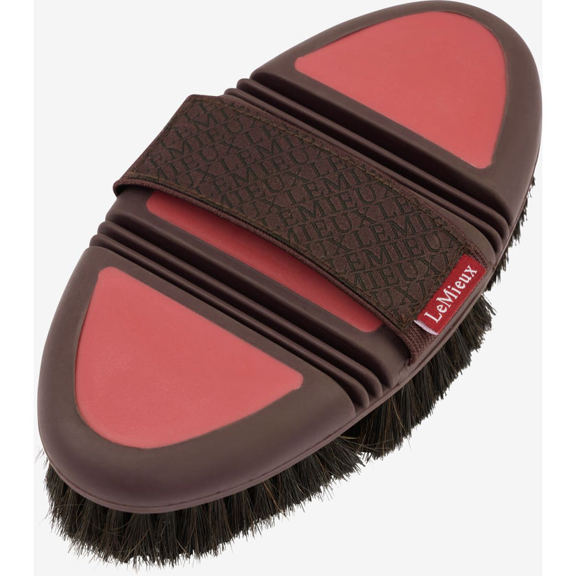 LeMieux Spazzola Flexi Crine di Cavallo Cranberry LeMieux Spazzola Flexi Crine di Cavallo Cranberry