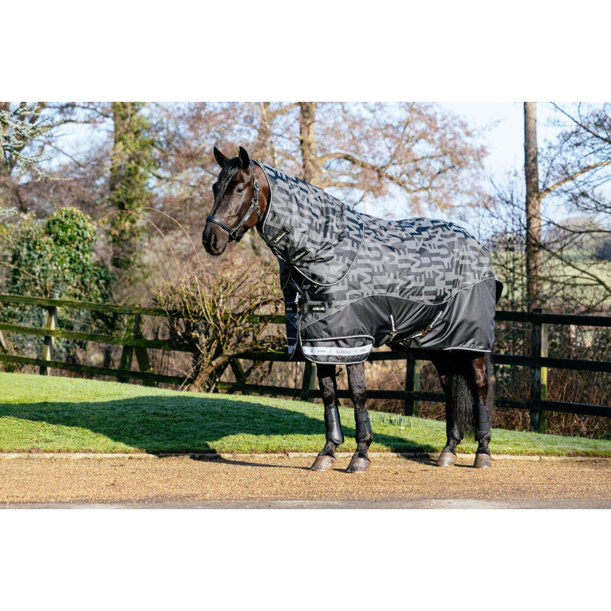 LeMieux Tappeto da Esterno Arika Reflective 100g Nero