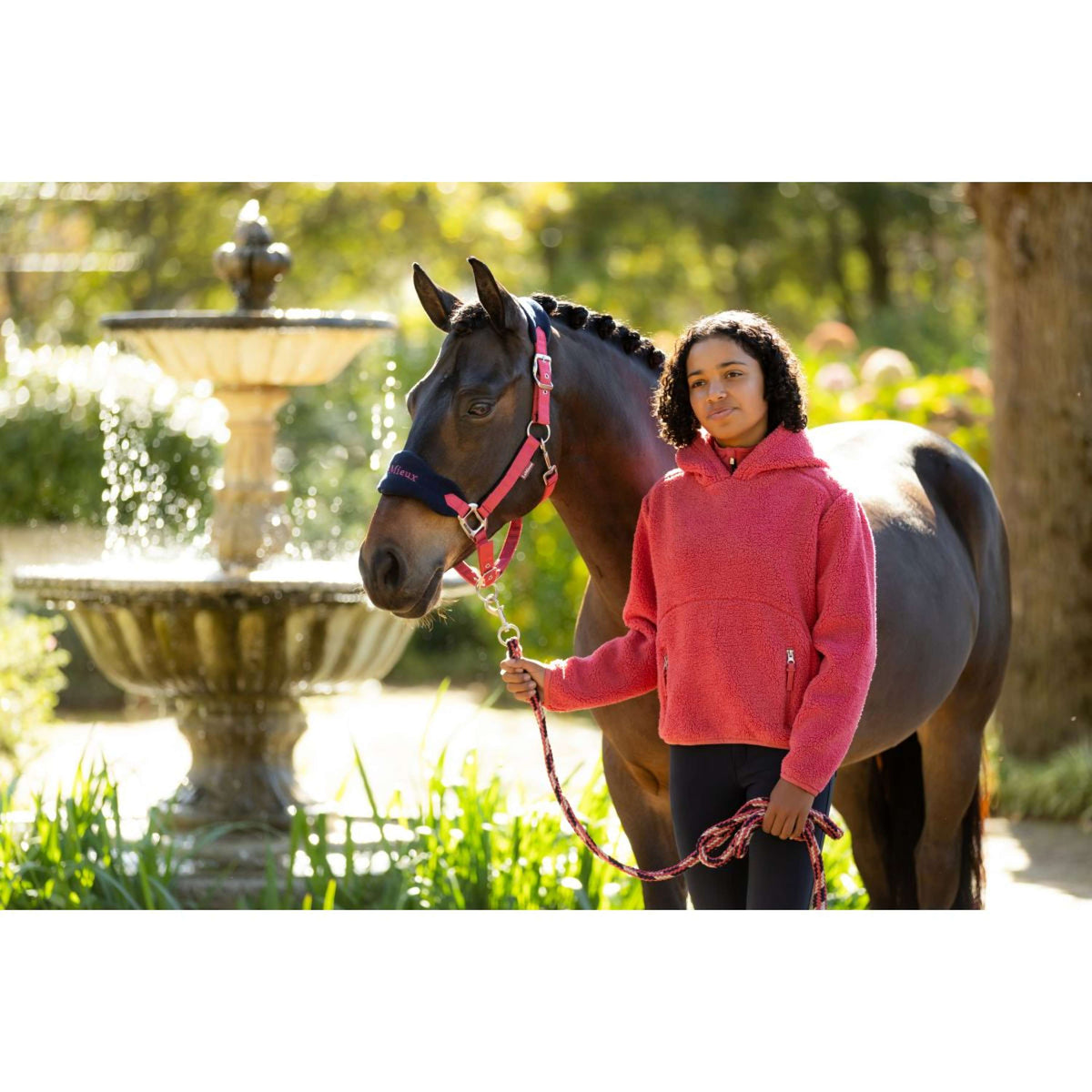 LeMieux Felpa con cappuccio Young Rider Avalon Cranberry