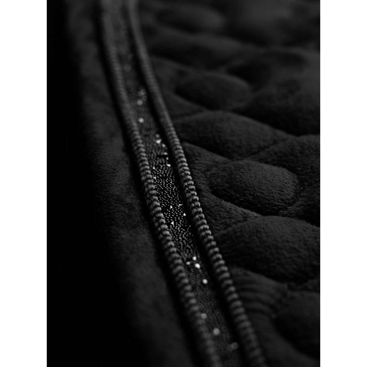 LeMieux Sottosella Crystal Suede Close Contact Nero