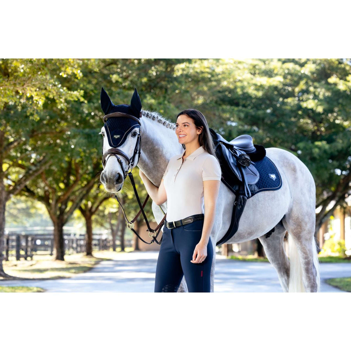 LeMieux Sottosella Puissance Suede Close Contact Navy