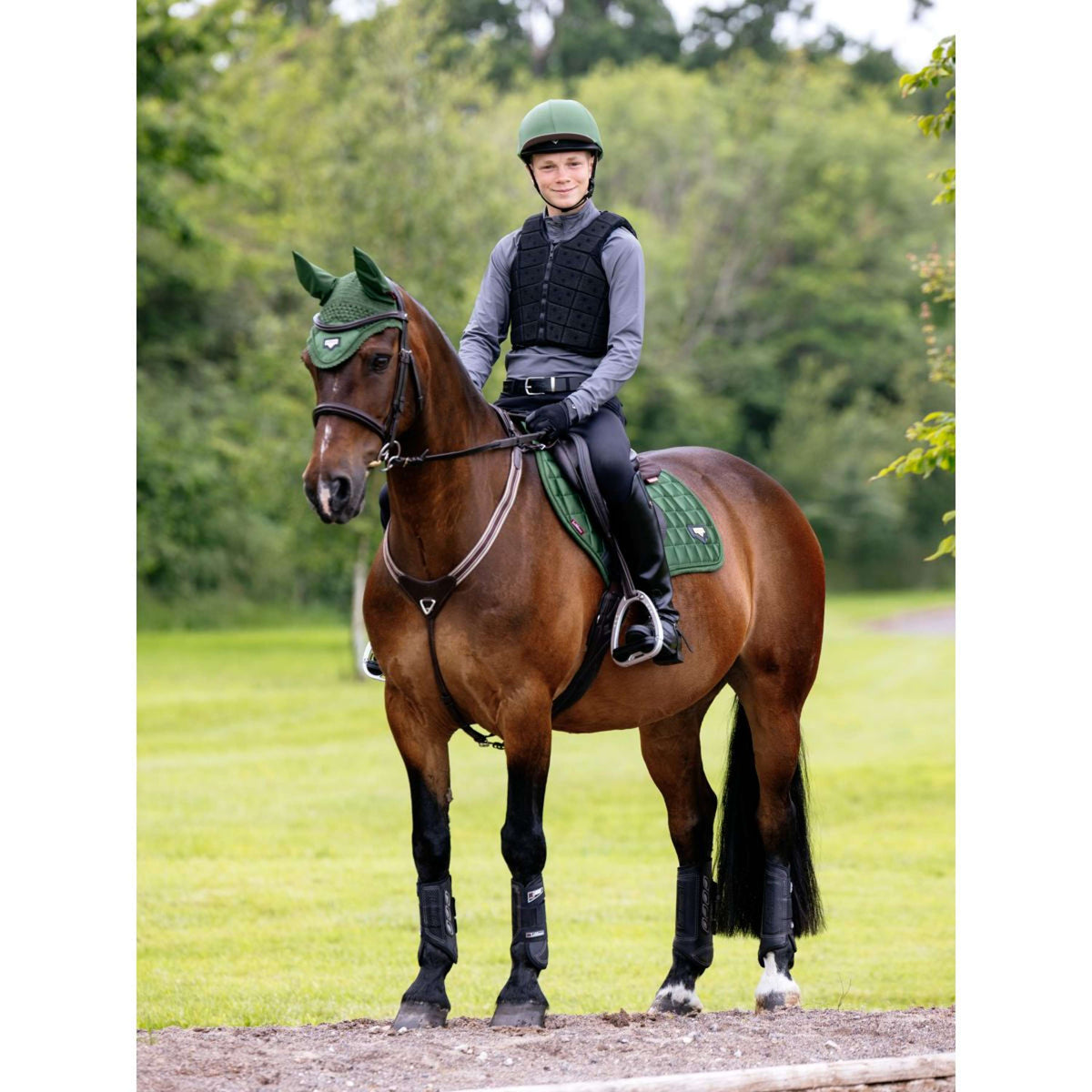 LeMieux Sottosella Loire Classic Square Close Contact Hunter Green
