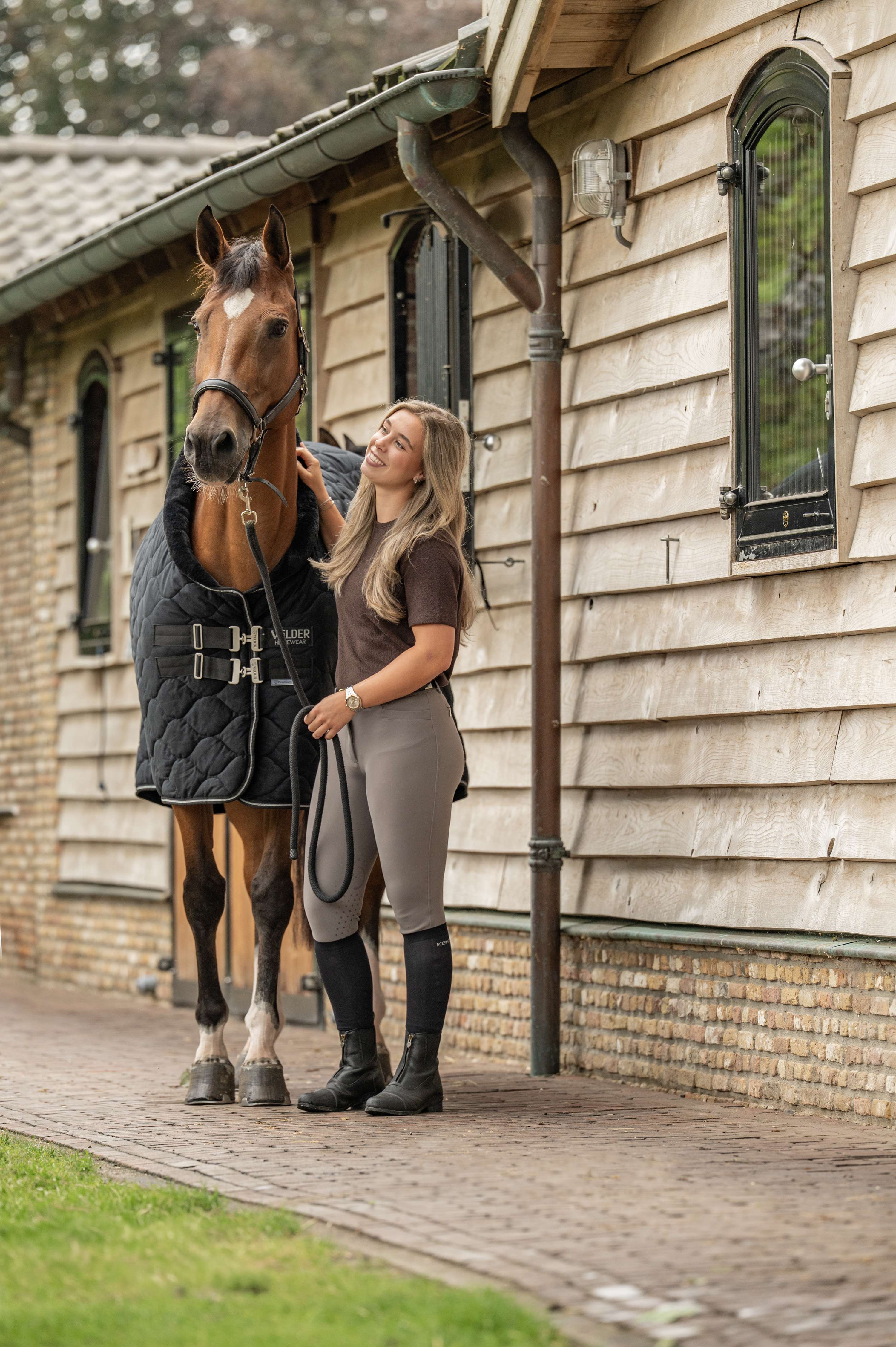 Velder Horsewear Premium Coperta da esposizione Satin Glow Black Night