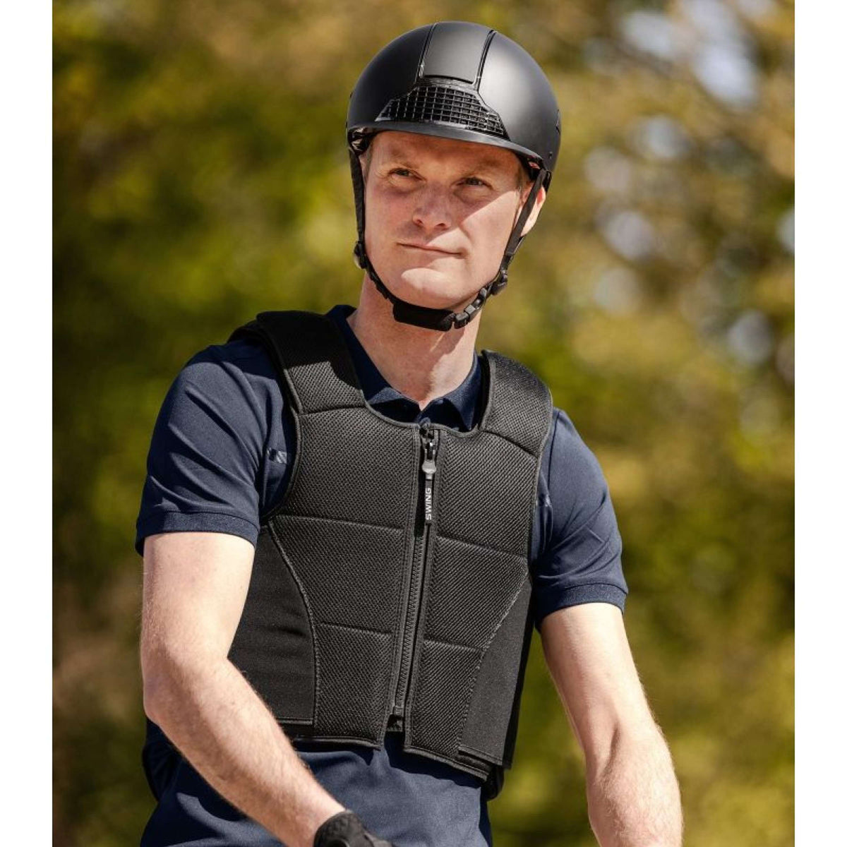 Swing Corpetto di protezione P24 Max Nero
