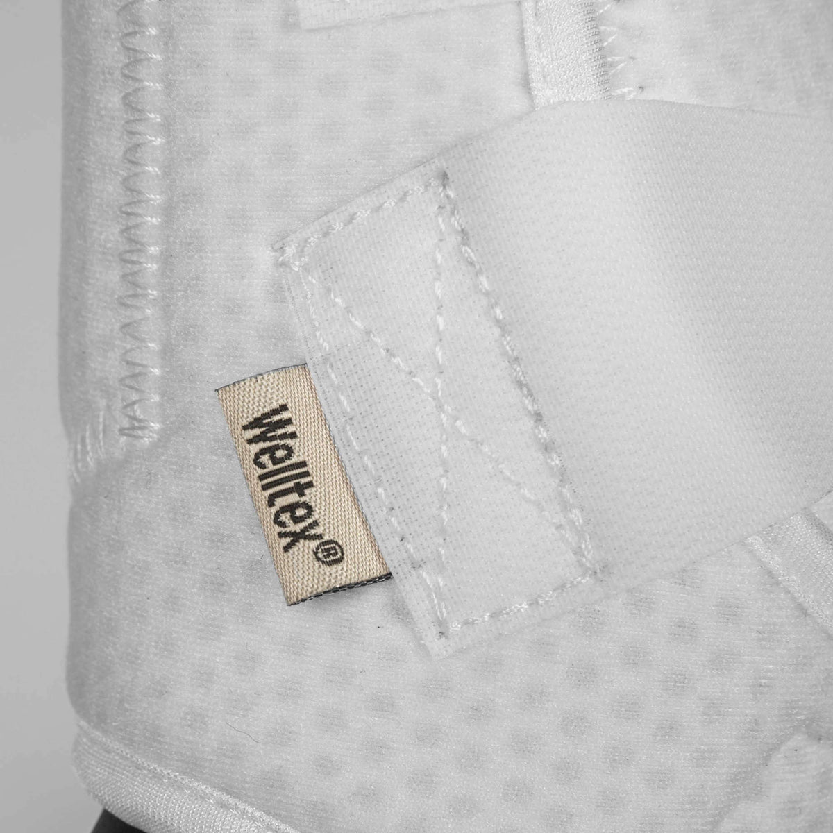 Back on Track Stinchiere Airflow Bianco