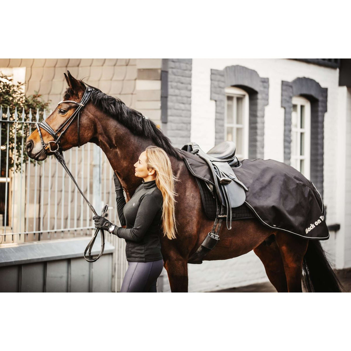 Back on Track Coperta da esercizio Sammy Nero