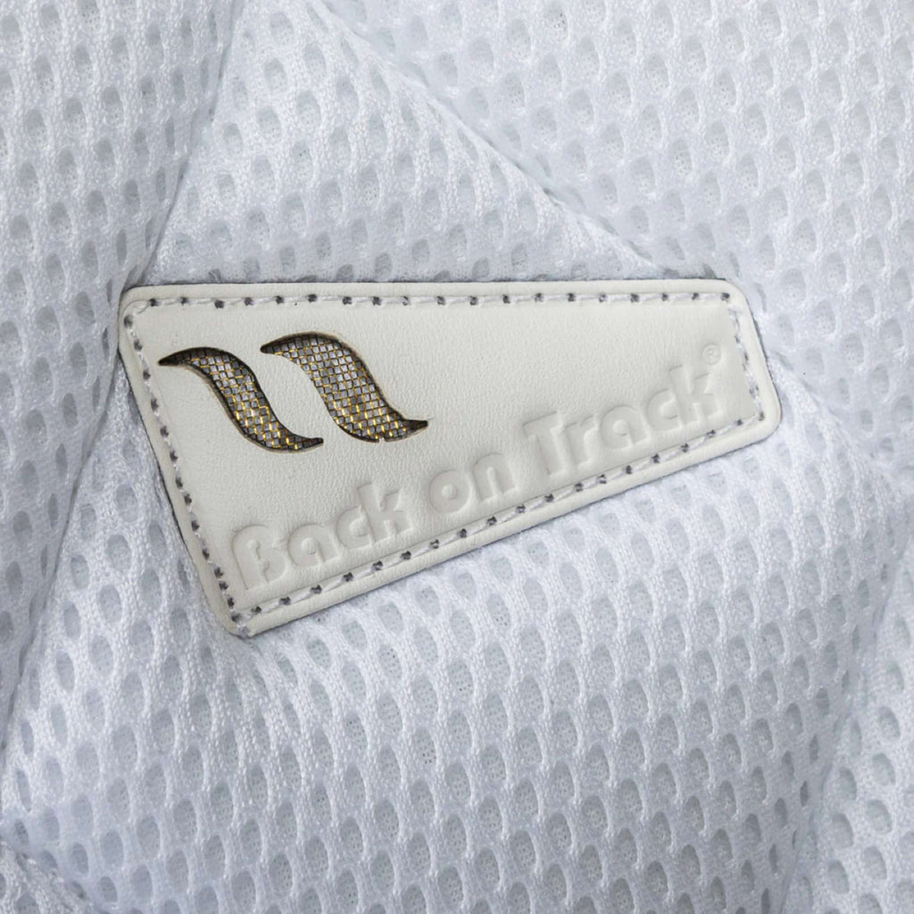 Back on Track Sottosella Airflow Dressage Bianco