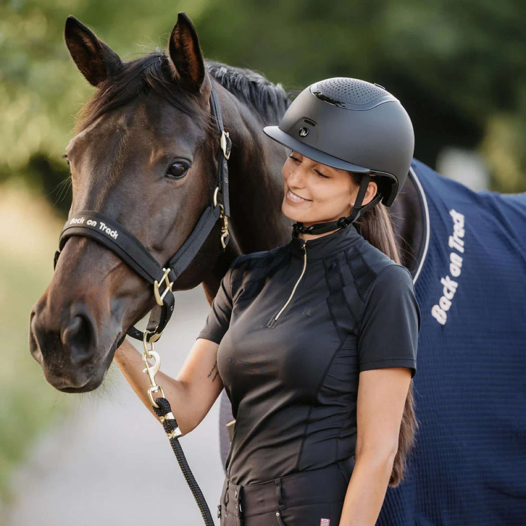 Back on Track Cappellino Strixx Opaco/Lucido Nero