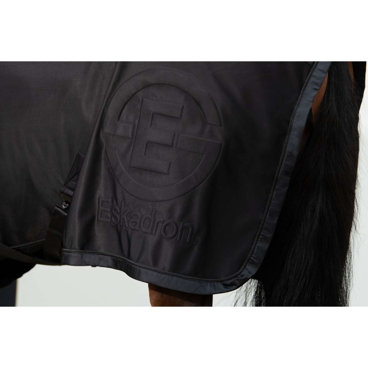Eskadron Coperta antisudore Dura Emblem Nero