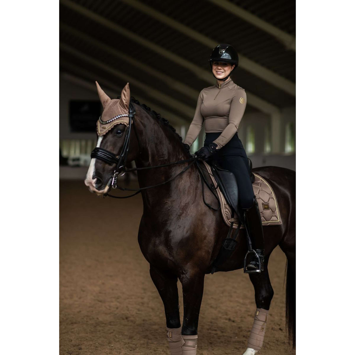 Equestrian Stockholm Cuffietta Champagne