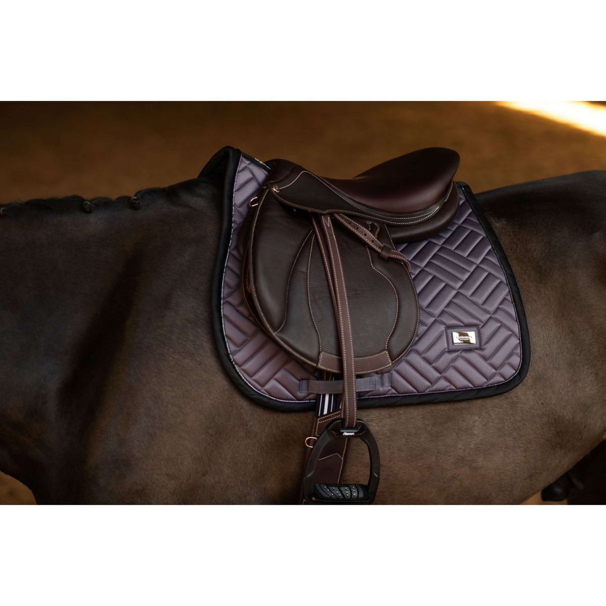 Equestrian Stockholm Sottosella Modern saltando Dark Violet
