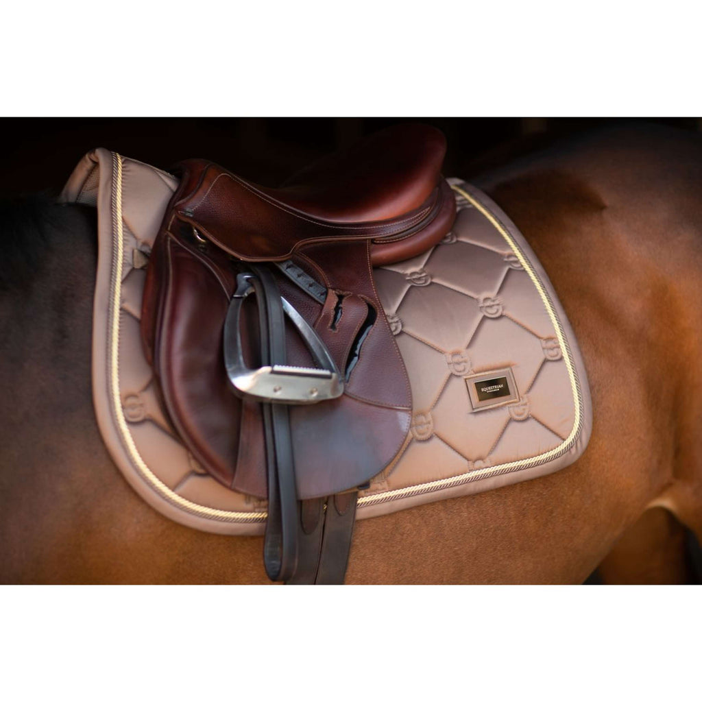 Equestrian Stockholm Sottosella Saltando Champagne