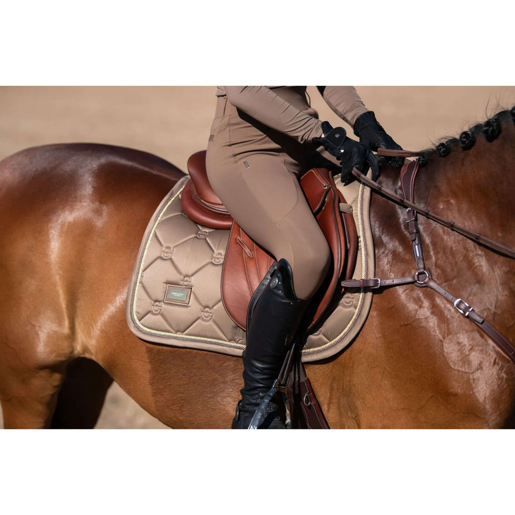 Equestrian Stockholm Sottosella Saltando Champagne