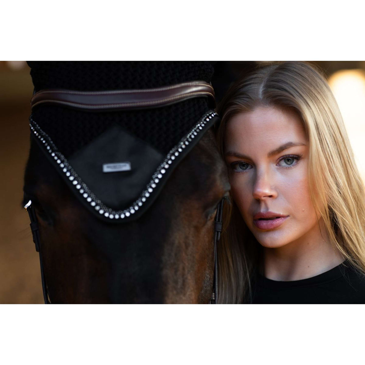 Equestrian Stockholm Cuffietta Modern Crystal Black