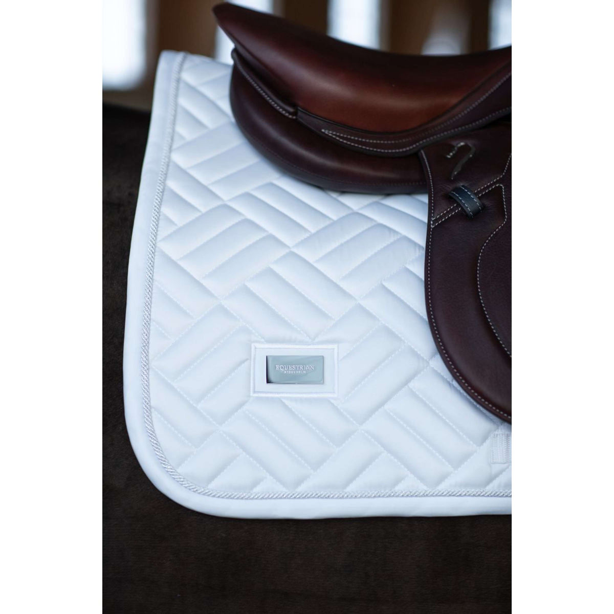 Equestrian Stockholm Sottosella Modern Springen White Silver