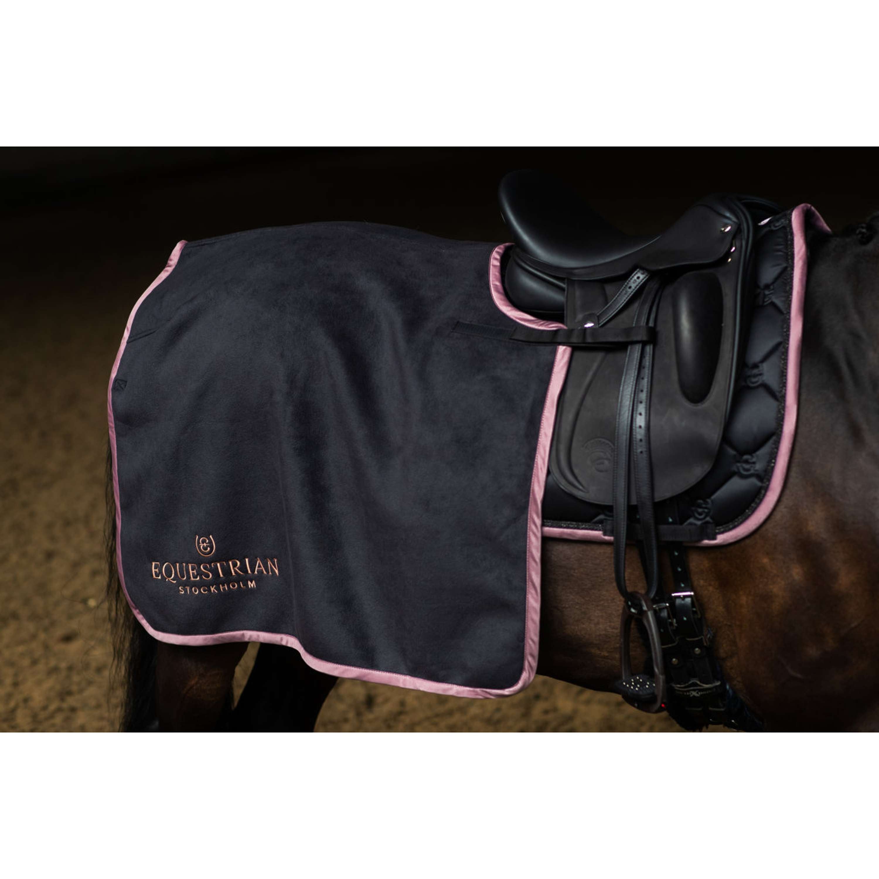 Equestrian Stockholm Quarter Sheet Heavy Fleece Nero/Blush