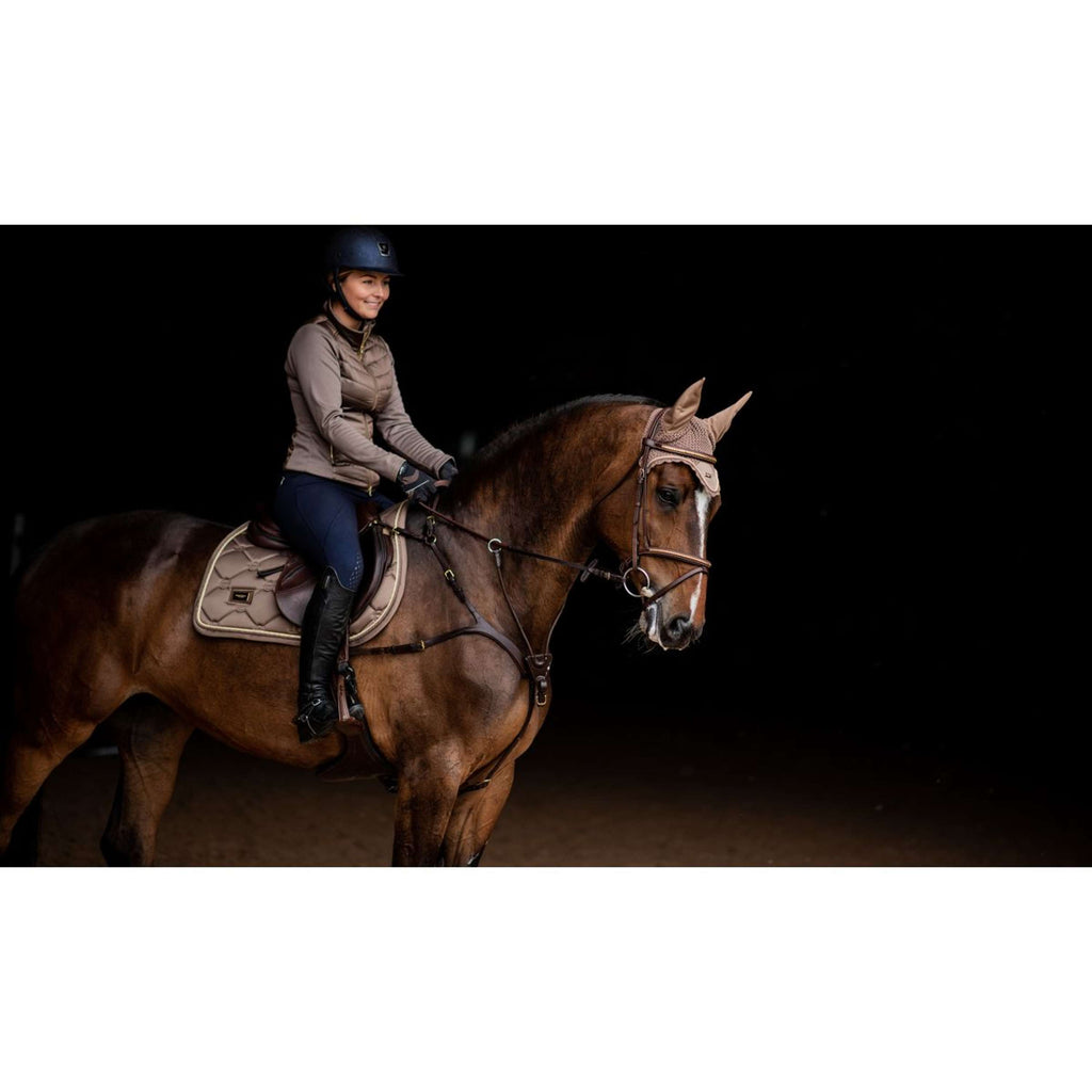 Equestrian Stockholm Sottosella Saltando Champagne