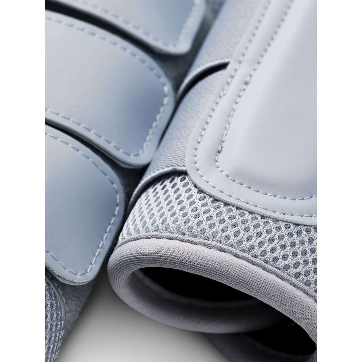 Equestrian Stockholm Parastinchi Classic Mesh Ice Blue