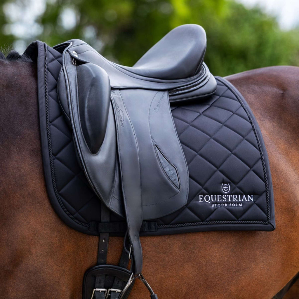 Equestrian Stockholm Sottosella Line Dressage Nero