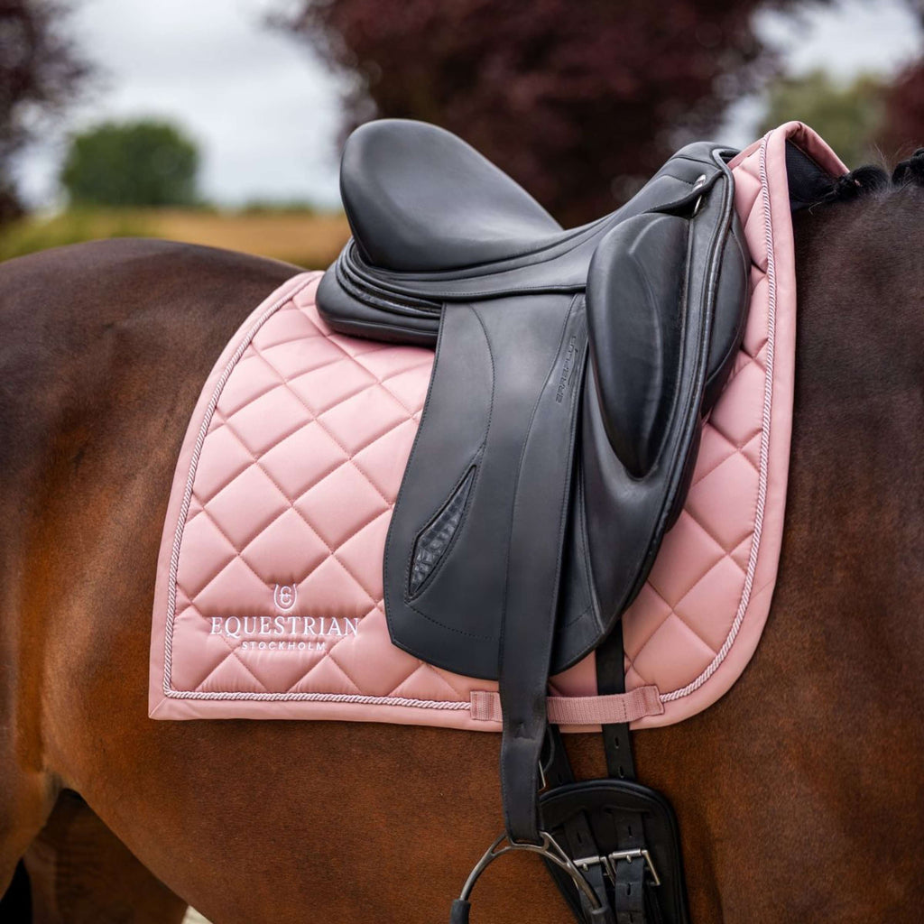 Equestrian Stockholm Sottosella Line Dressage Rosa