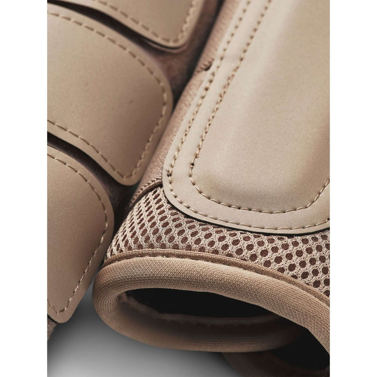 Equestrian Stockholm Parastinchi Classic Mesh Sand