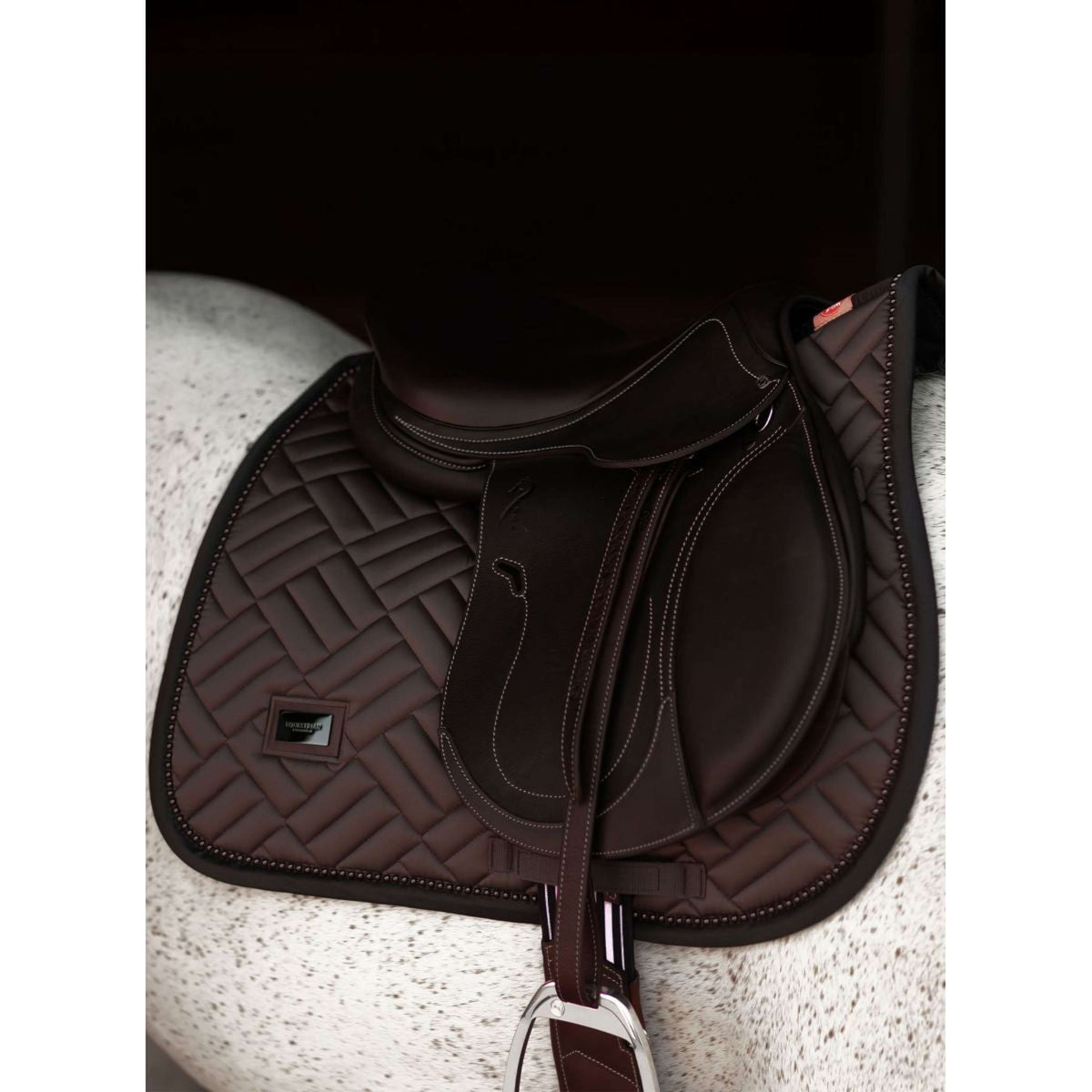 Equestrian Stockholm Sottosella Modern saltando Modern Mocha