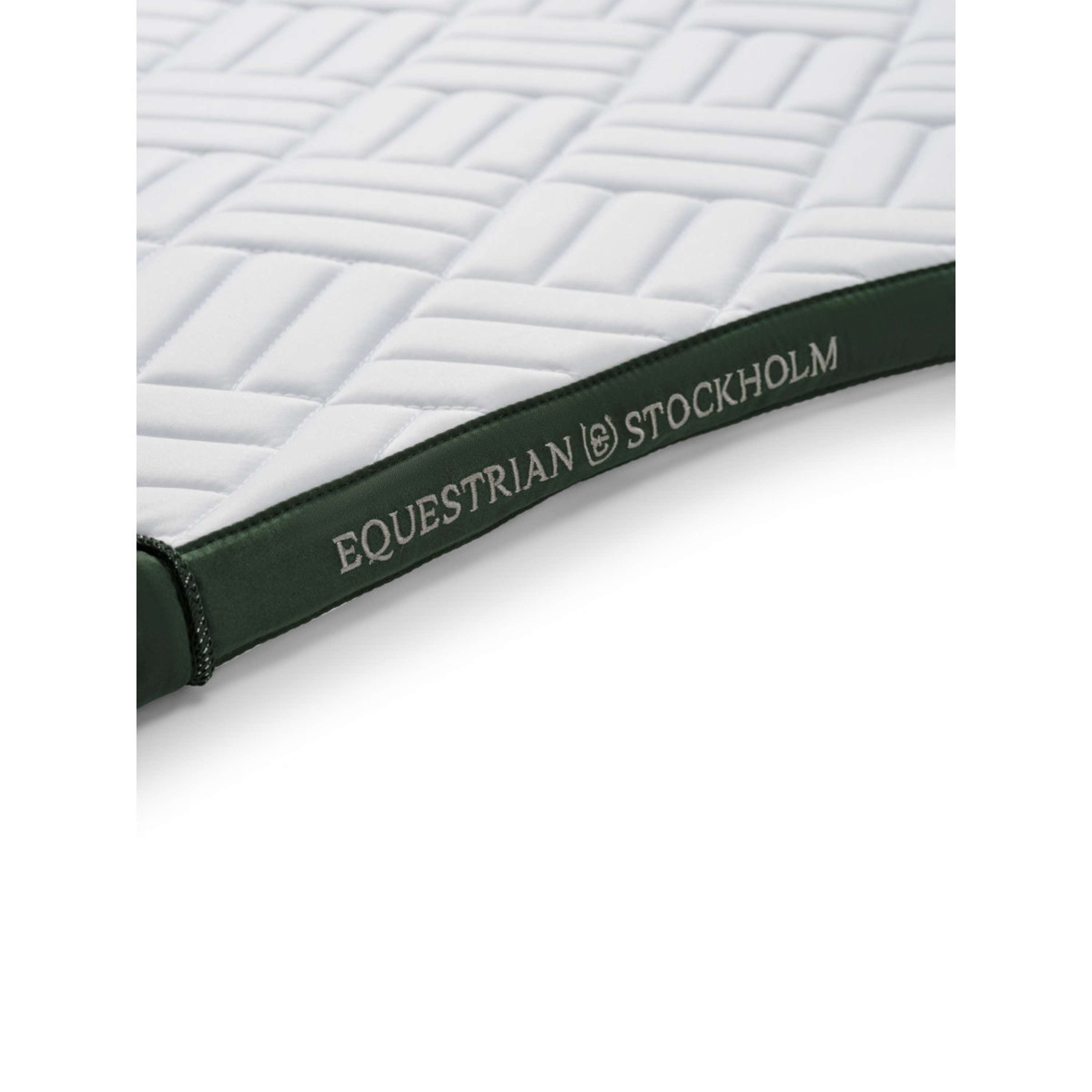Equestrian Stockholm Sottosella Modern Saltando Bianco/Sycamore Green